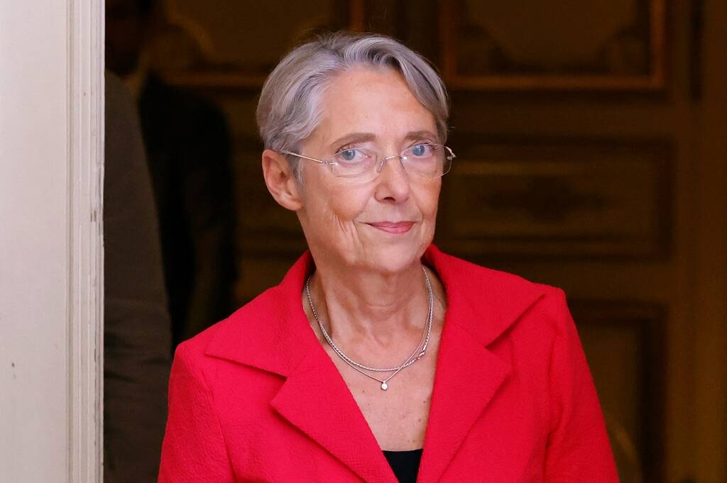 Elisabeth Borne poursuit les tractations en coulisses, une femme au perchoir de l'Assemblée nationale?