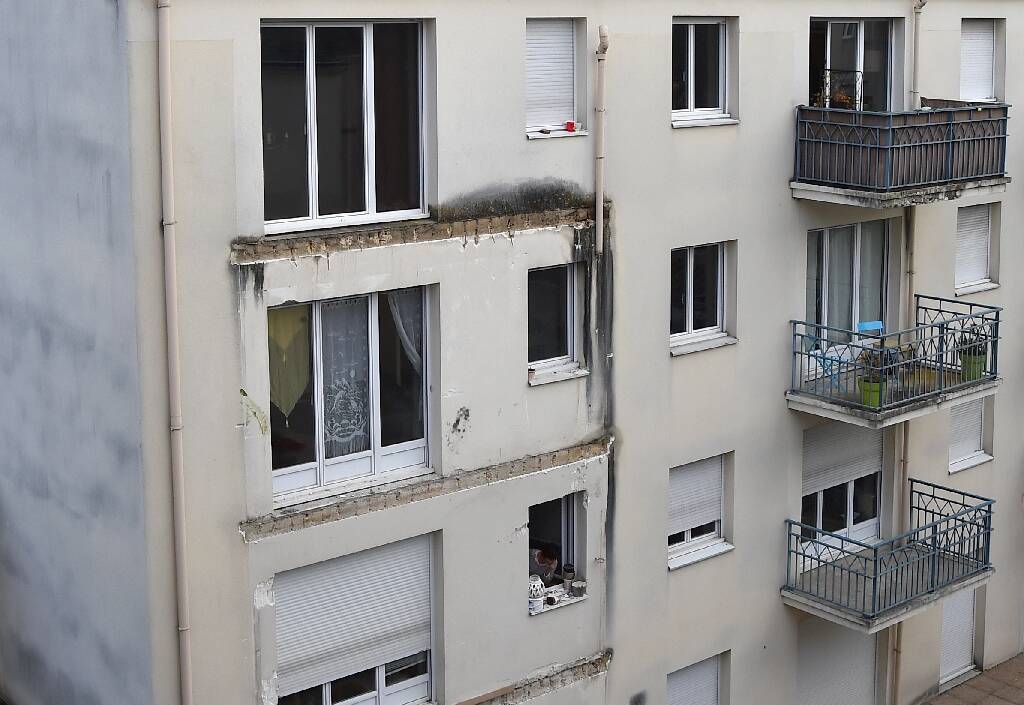 Quels sont les signes avant-coureurs d'un balcon qui menace de s'effondrer  ?