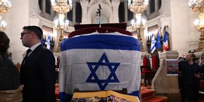 A la Grande synagogue de Paris, solidarité autour des familles des otages