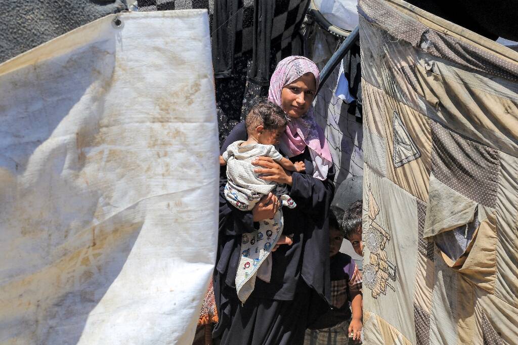 Des dizaines de corps découverts sous des décombres après une opération israélienne dans un quartier de Gaza