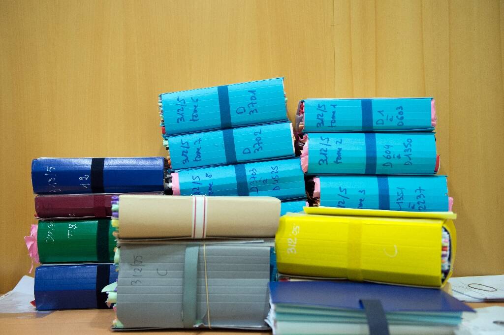 Derrière le clan corse du "Petit Bar", un réseau de blanchiment international en procès