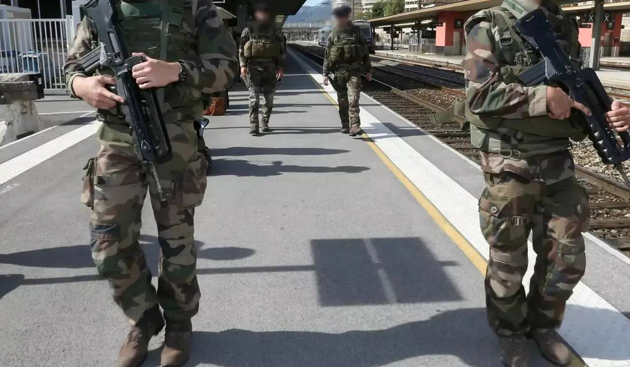 Rations militaires, tir sportif au laser, Marseillaise... Découvrez le nouveau programme de la journée défense et citoyenneté mis en place dès la rentrée