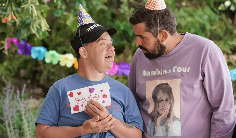 Ils doivent monter les marches à Cannes: aucune marque de luxe ne souhaite habiller l'équipe d'acteurs handicapés d'"Un p'tit truc en plus"