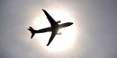 Nouvel incident dans le monde de l'aviation: un passager découvre qu'il manque des vis sur l'aile de l'appareil, le vol est annulé