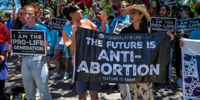 Au Texas, les anti-IVG veulent aller plus loin et empêcher les femmes d'aller avorter ailleurs
