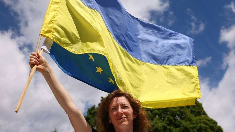 1.000 jours de guerre en Ukraine, des missiles américains utilisés par Kiev pour la première fois, la Russie évoque à nouveau l'arme nucléaire... Le point sur le conflit et ses conséquences dans le monde