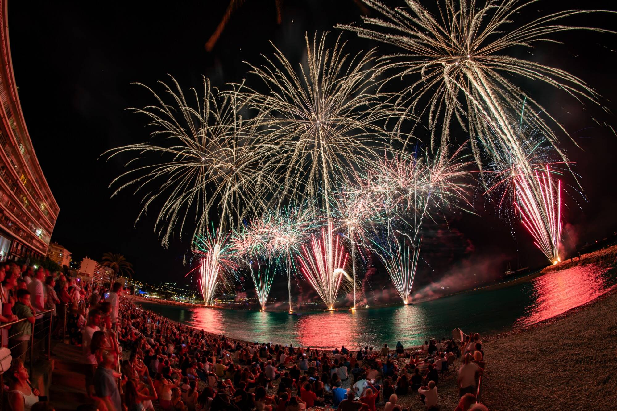 (Re)vivez la première parade estivale de Roquebrune-Cap-Martin dédiée aux Jeux Olympiques en 8 photos