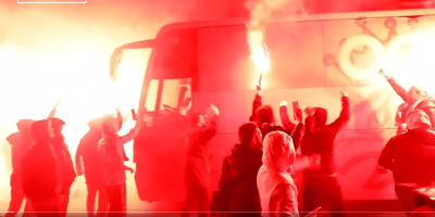 Les joueurs de l'OGC Nice accueillis comme des héros en pleine nuit après leur victoire à Marseille