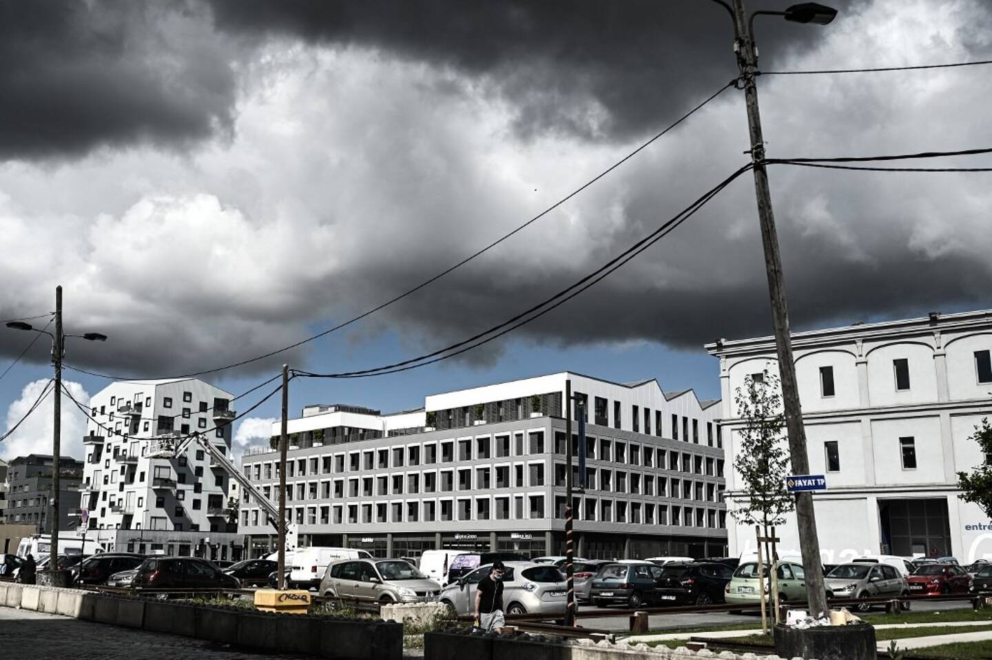 The giant cluster found in this district of Bordeaux is due to a variation "Worrying".