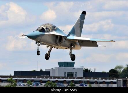 Un avion militaire s'écrase dans le nord de l'Italie tuant l'un des pilotes
