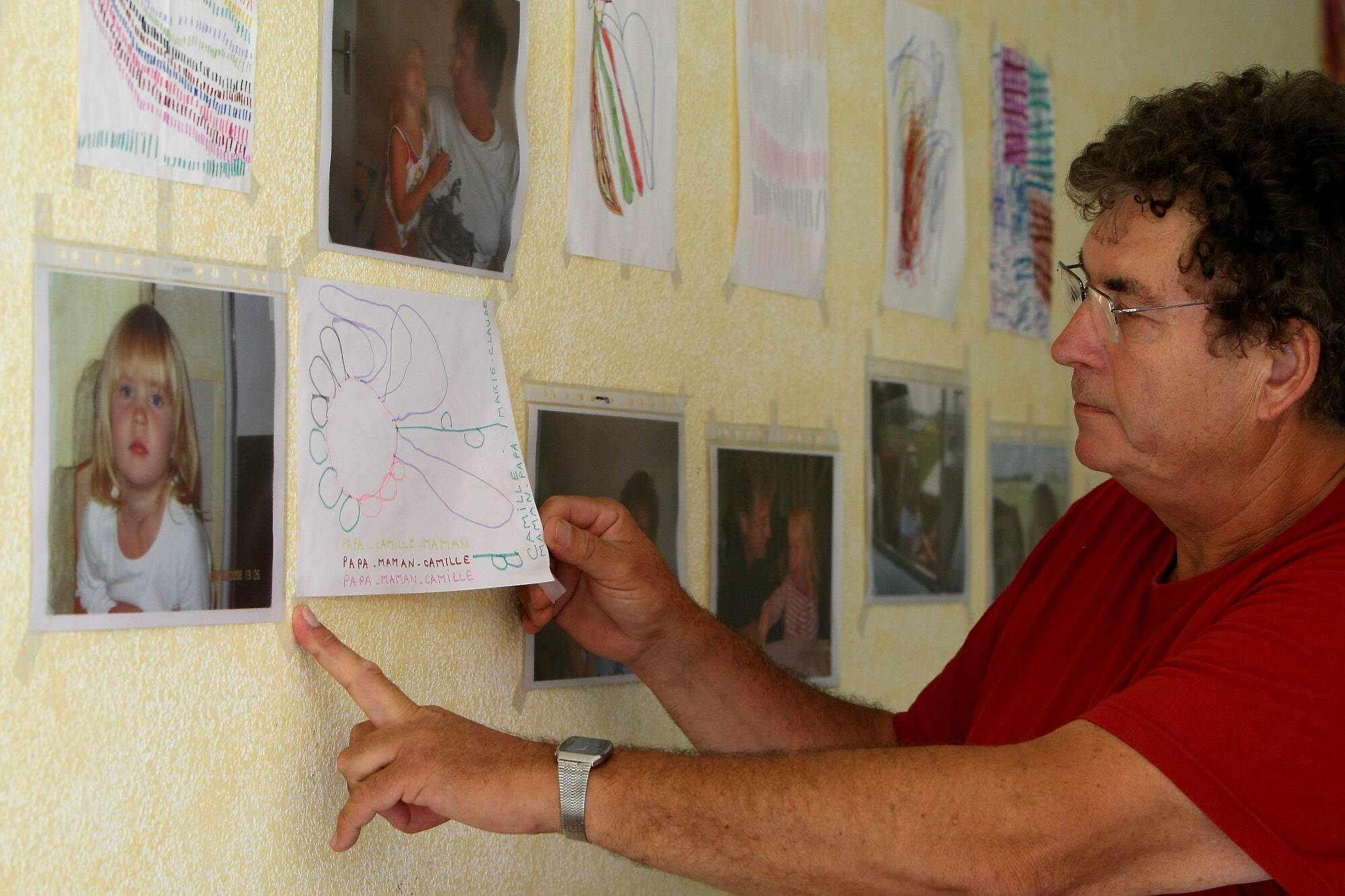 "C'est pas Papa qu'elle va m'appeler, c'est Monsieur": le père de Camille, enlevée il y a 11 ans par sa mère, avoue ses craintes