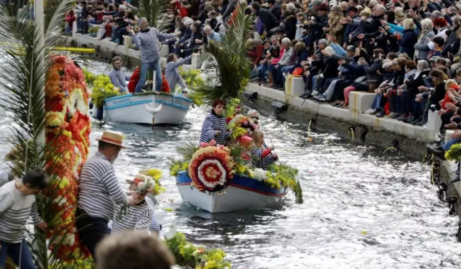 40.000 Sillets, 800 kg de mimosa... Le traditionnel Combat naval fleuri, c'est ce lundi à Villefranche-sur-Mer