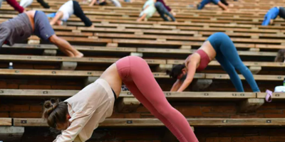 Ce studio de yoga de Saint-Raphaël démocratise la pratique avec des prix très accessibles