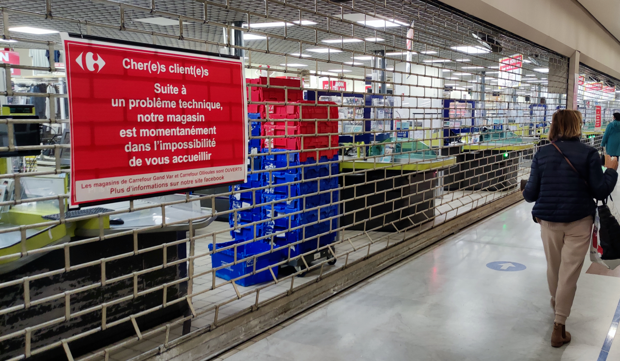 Le Carrefour Mayol à Toulon reste fermé jusqu'à nouvel ordre