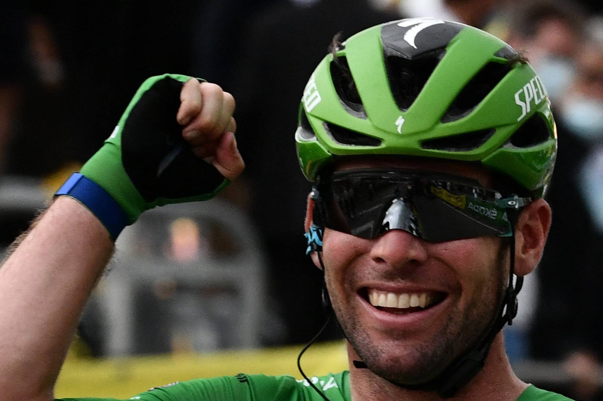 Cavendish remporte la 13e étape du Tour de France et égale le record de Merckx