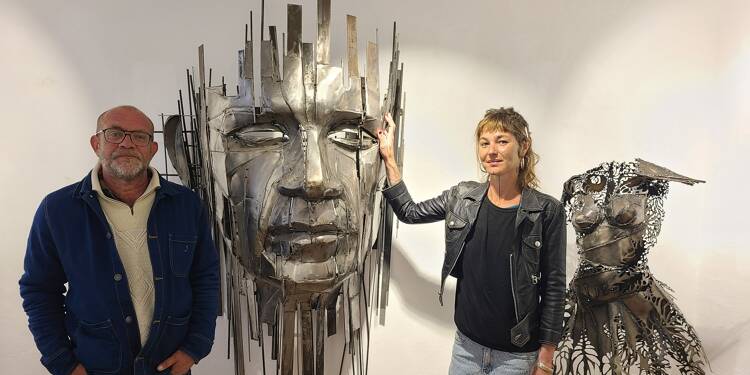Il ne vous reste plus que quelques heures pour découvrir l'œuvre XXL en acier de cette artiste à la galerie d'Emma à Saint-Raphaël