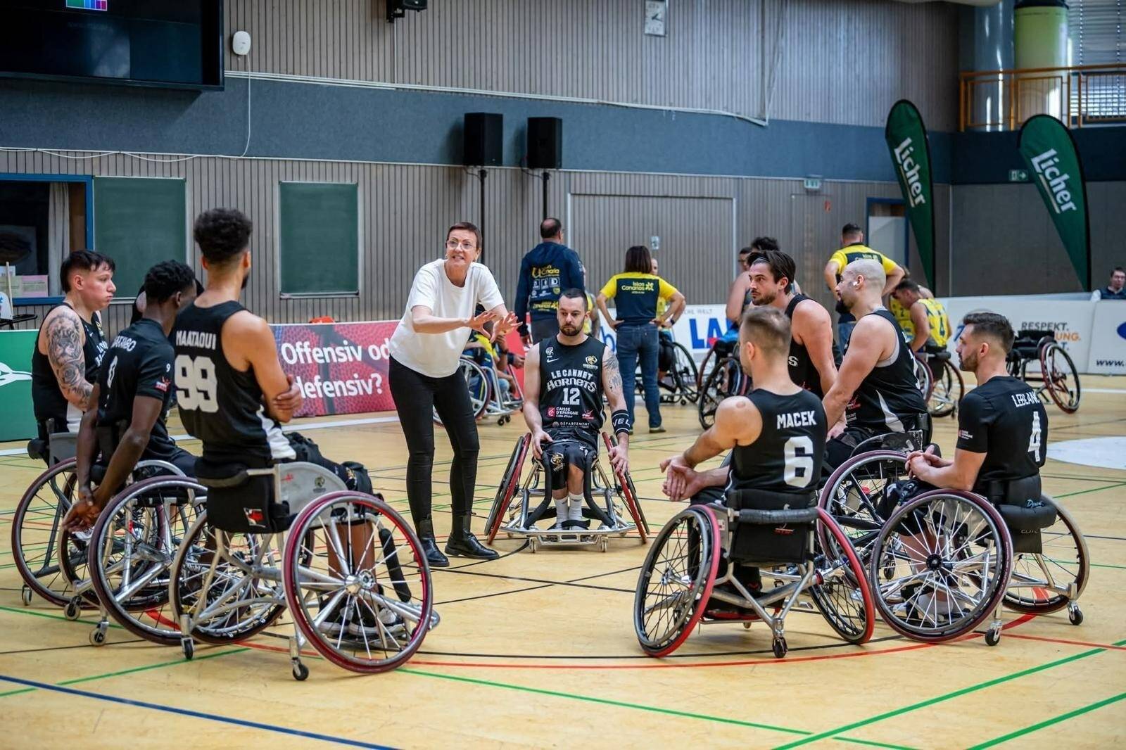 "Je suis à ses côtés, sur le terrain cette fois": Nancy Paquet devient adjointe du coach des Hornets
