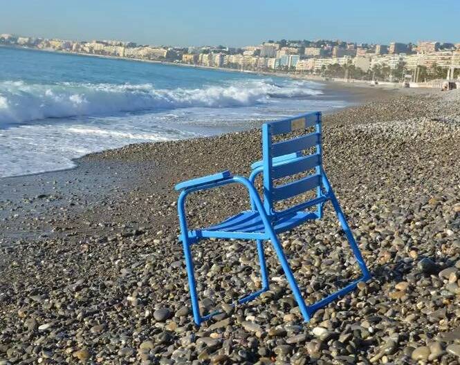 La chaise bleue, ce mythe de la Côte d'Azur raconté par la famille de son créateur