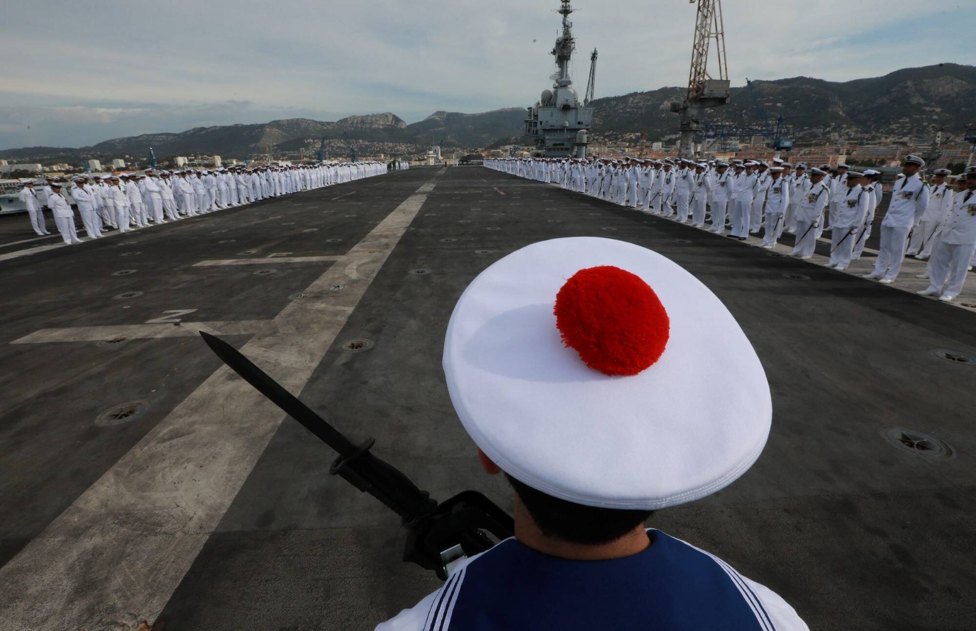 Les élus locaux varois soutiennent l'idée d'un deuxième porte-avions pour succéder au Charles-de-Gaulle