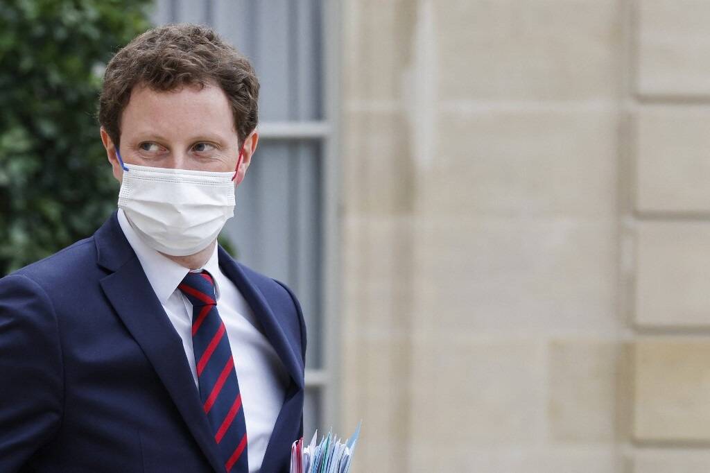 Le gouvernement recommande aux Français d'éviter les vacances "en Espagne et au Portugal"