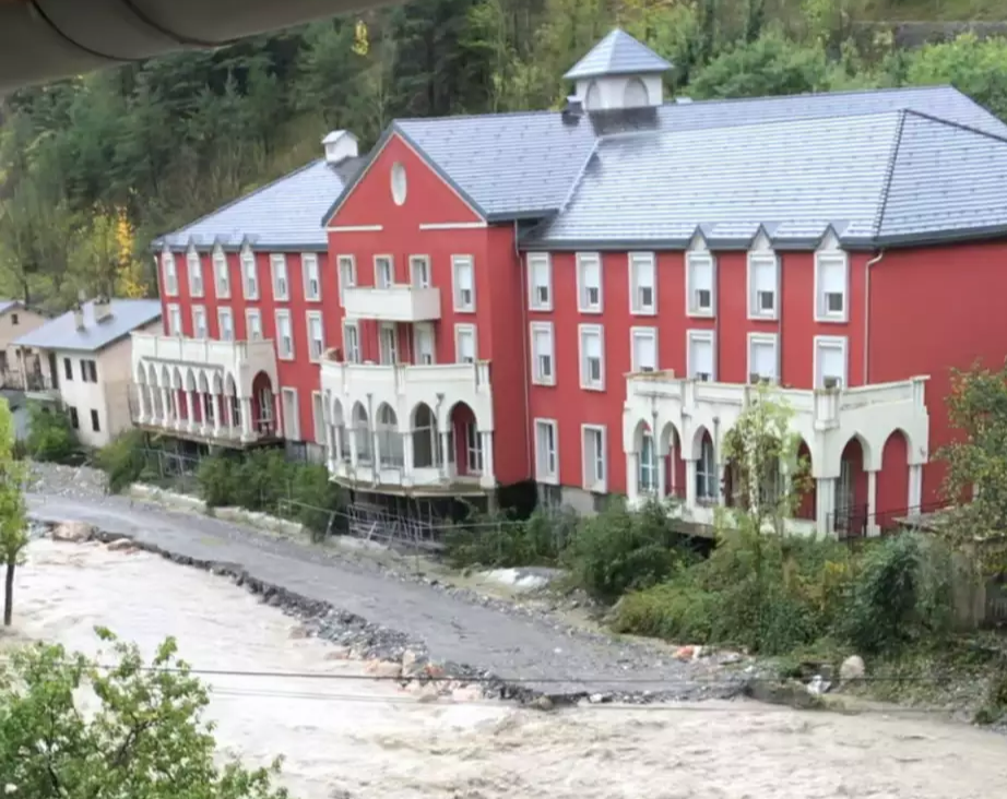 Quatre ans après la tempête Alex, l'hôpital Saint-Lazare à Tende sera-t-il vraiment reconstruit?