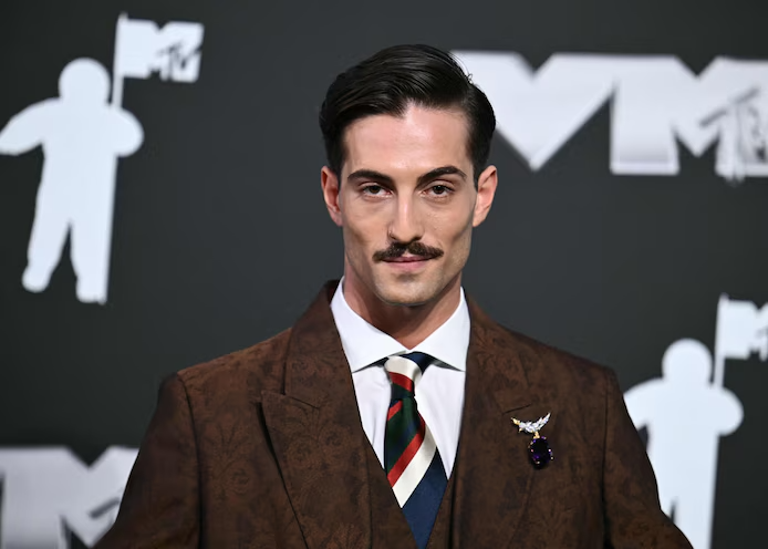 "J'étais comme sous emprise": croyant correspondre avec le chanteur Damiano David, elle se fait escroquer de 15.000 euros