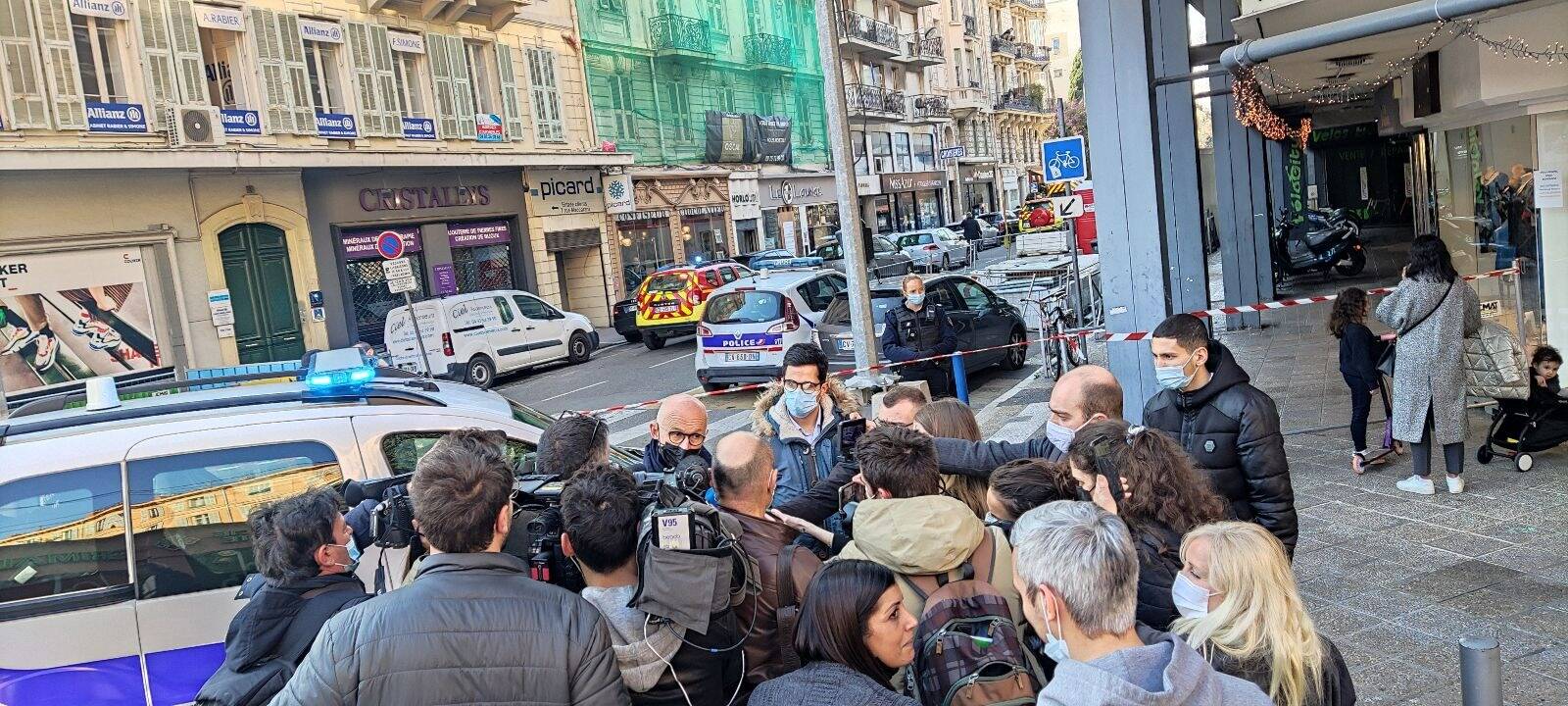 Un mort, un policier en garde à vue, une opération en lien avec le meurtre d'Ermelindo: ce que l'on sait après les tirs dans le centre-ville de Nice