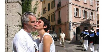 Quand Jeffrey Epstein et Ghislaine Maxwell posaient devant l'office de tourisme de Saint-Tropez