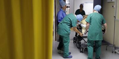 Sans le savoir, elle manipule le stylo-pistolet d'un patient admis aux urgences à Nice, trois blessées