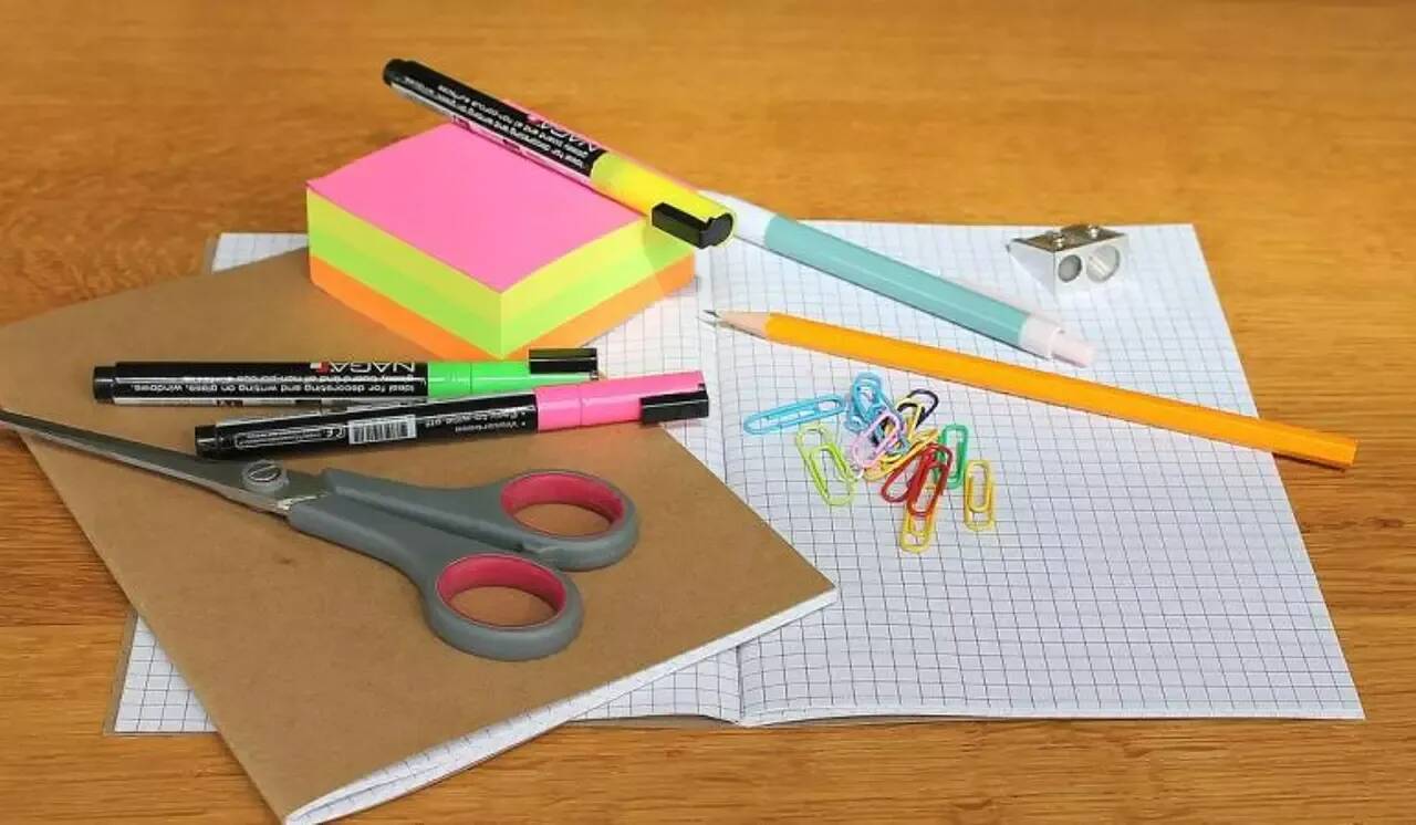 -3,4% dans les grandes surfaces: le prix des fournitures scolaires en baisse sur un an selon les industriels du secteur