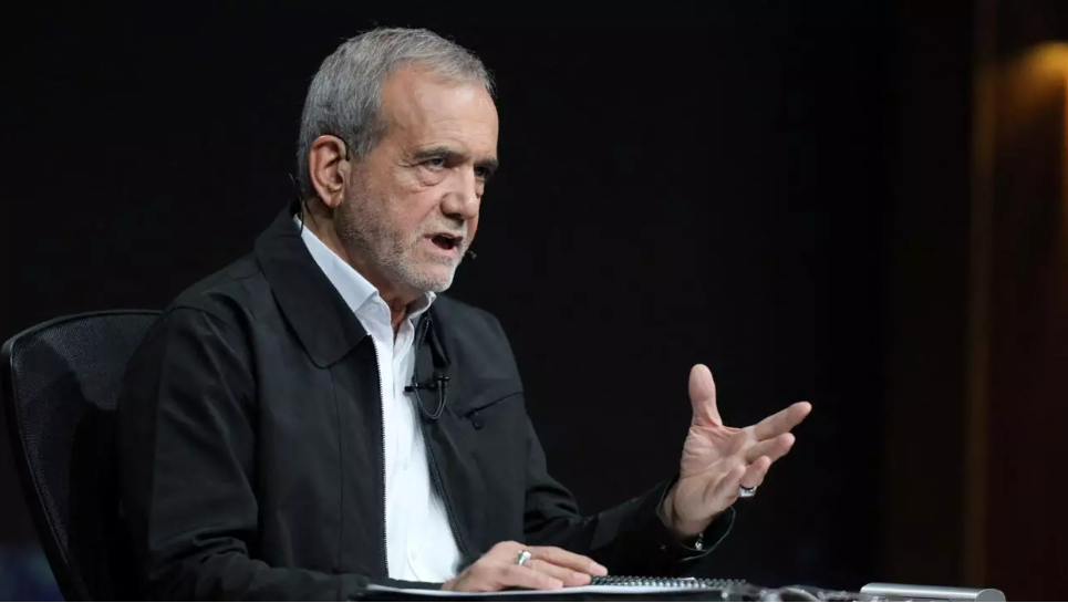 Le président iranien dit refuser l'arrêt des activités nucléaires "quelles que soient les circonstances"