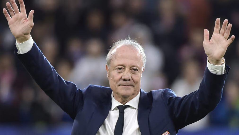 Bernard Lacombe, "renard des surfaces" et figure du foot français