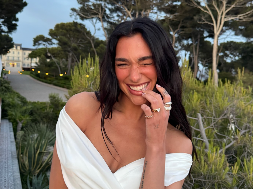 Eva Longoria et Dua Lipa passent du bon temps sur la Côte d'Azur