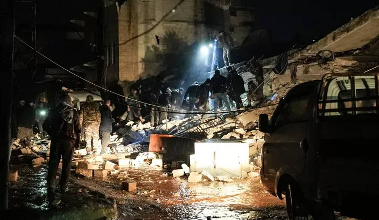 Terrible séisme en Turquie et Syrie: au moins 500 morts, 2.300 blessés... suivez notre direct