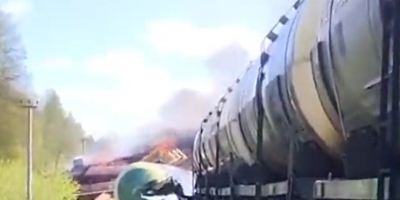 Une bombe explose et provoque le déraillement d'un train en Russie, tout près de l'Ukraine