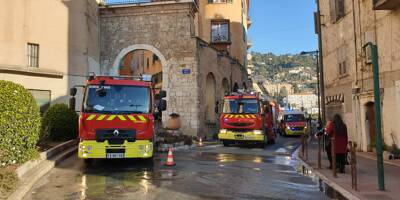 Un incendie ravage un appartement à Grasse, une vingtaine de personnes évacuées d'urgence
