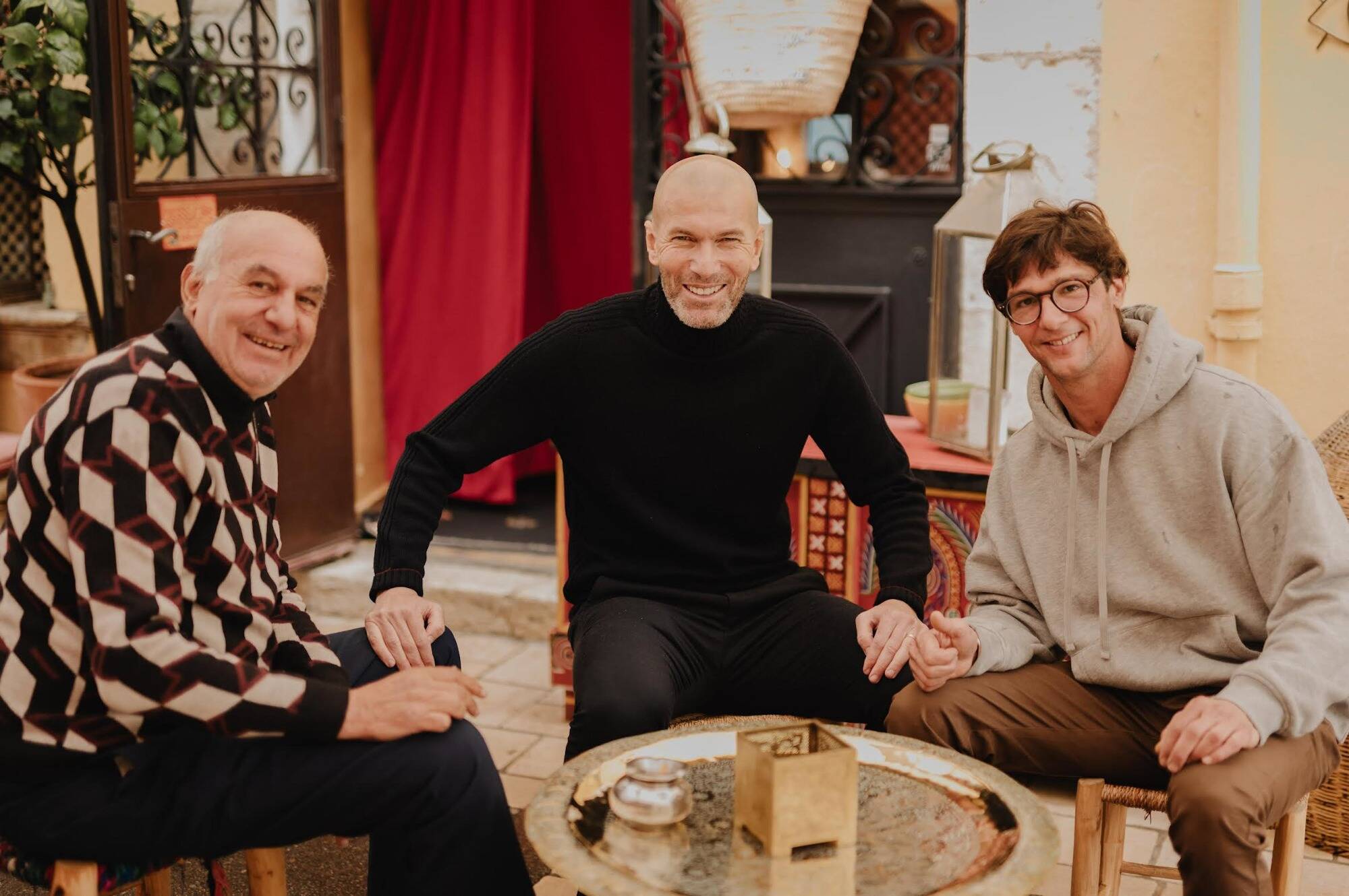 Zinédine Zidane en visite discrète à Valbonne pour l'anniversaire de son ami le maître verrier Ahmed Loumani