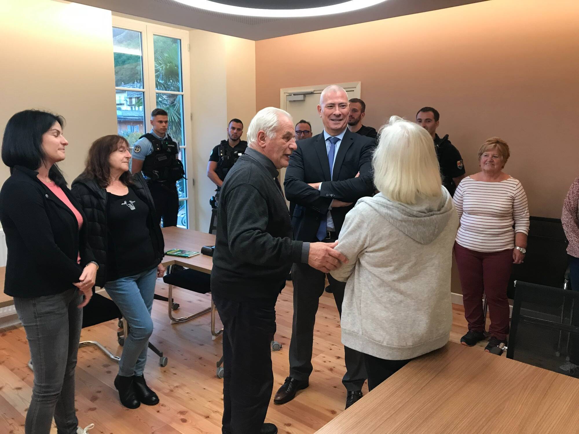 Le préfet des Alpes-Maritimes en visite à Tende pour constater les dégâts