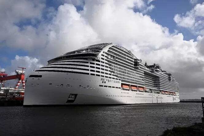 L'un des plus gros paquebots du monde victime d'une panne moteur en Italie, plus de 8.500 passagers bloqués près de 10 heures en mer