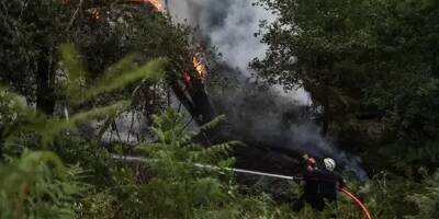 Feux de forêt en Gironde: plus de 4.200 hectares brûlés et 4.000 personnes priées d'évacuer