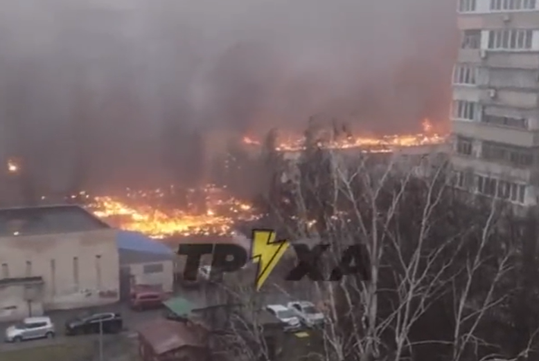 Guerre en Ukraine: un hélicoptère s'écrase près d'une école dans la région de Kiev, au moins 18 morts dont 2 enfants
