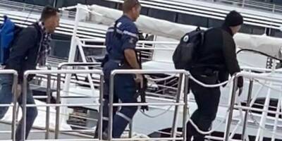 Les autorités empêchent le départ du mégayacht d'un oligarque russe du port de Monaco