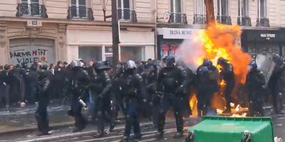 Manifestations du 1er mai: les impressionnantes images des policiers en feu après un jet de cocktail molotov