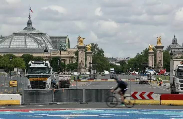 JO-2024: à J-8 de la cérémonie, trois barrières en place sur la Seine