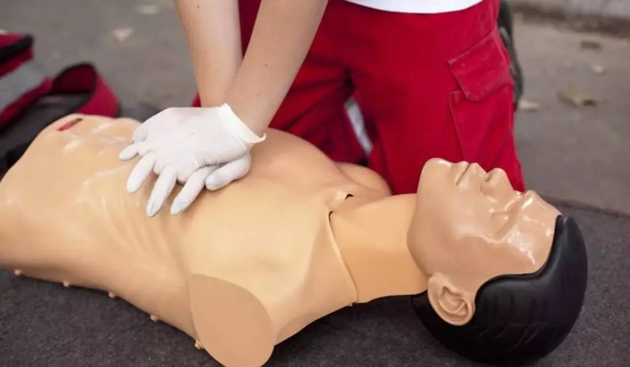 "On ne peut pas laisser un homme mourir": deux amis sauvent la vie d'un cycliste qui avait arrêté de respirer à Carcès
