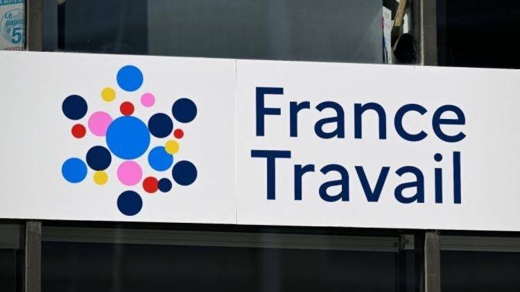 Droit du travail: le gouvernement se donne jusqu'en septembre pour cadrer la négociation