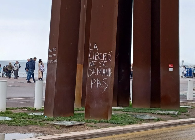 Un élu "indigné" après des tags commis en marge de la manifestation du 1er-Mai à Nice, il annonce une plainte de la mairie