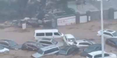 Alerte maximale en Chine après des pluies torrentielles: les impressionnantes images des inondations à Pékin