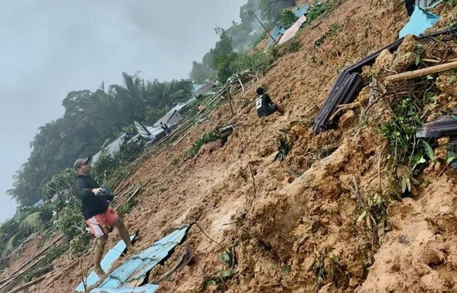 Au moins 19 morts et 2 disparus dans un glissement de terrain en Indonésie