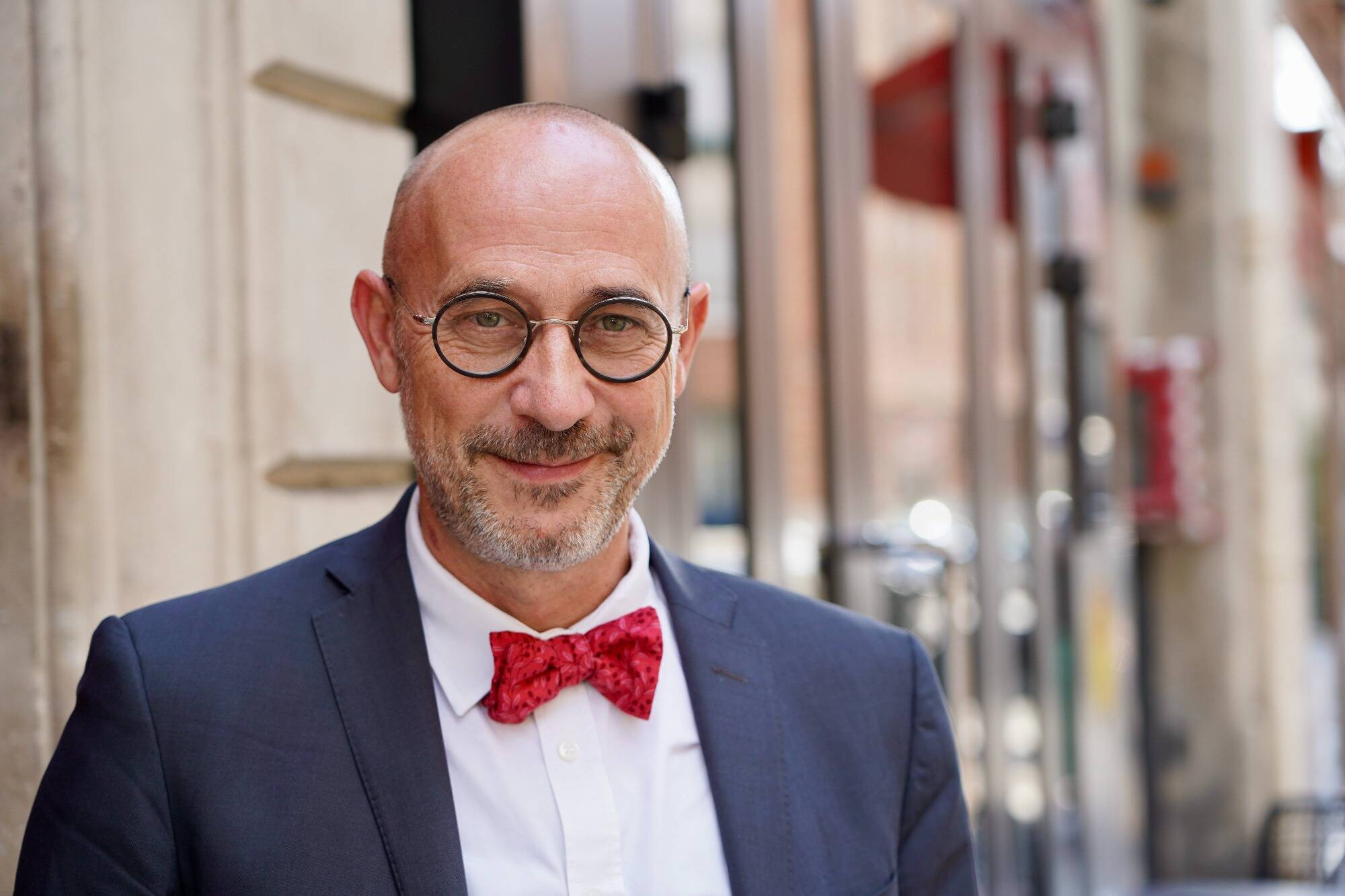 "Ces 10 dernières années, la France a connu une hausse de 30%" de la taxe foncière, explique un spécialiste